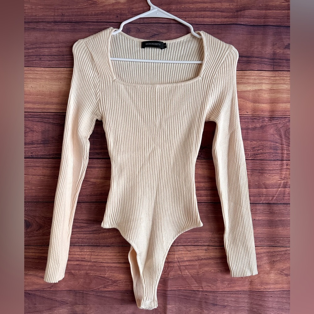 MEROKEETY Womens Long Sleeve Ribbed Knit Square Neck Bodysuit Beige Small
